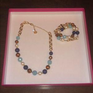 Perfect statement necklace and bracelet set